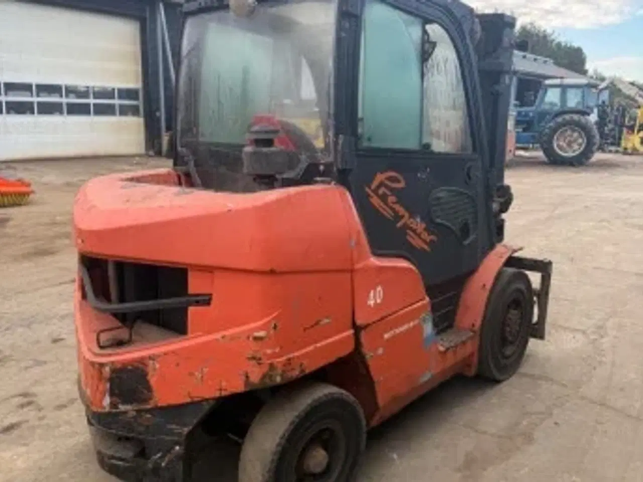 Billede 3 - Gaffeltruck med friløft