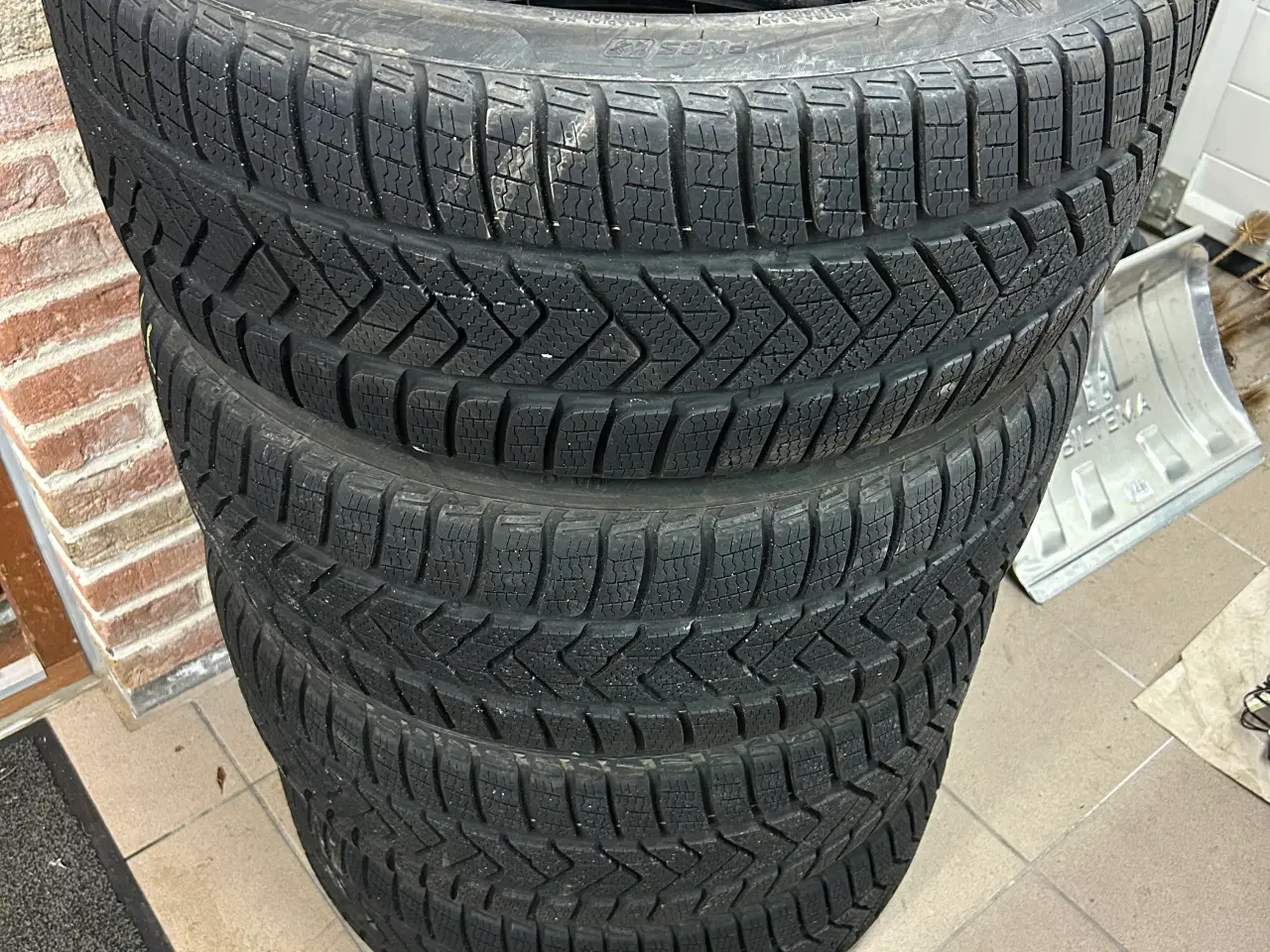 Billede 1 - Næsten nye Pirelli Sottozero 3 Winter 255/40R20