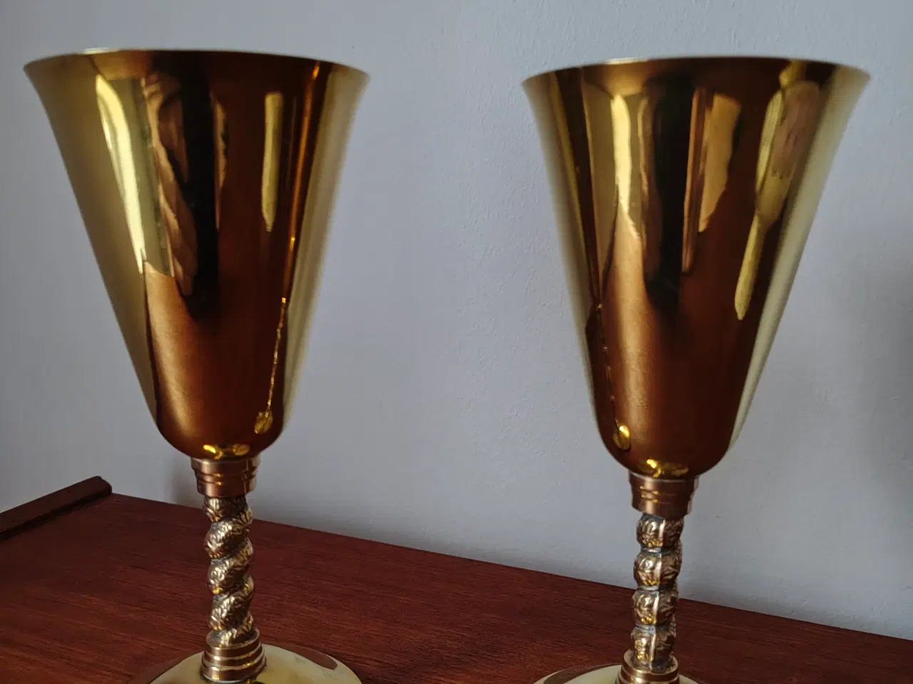 Billede 2 - 2 flotte forgylde Falstaff drikke bæger