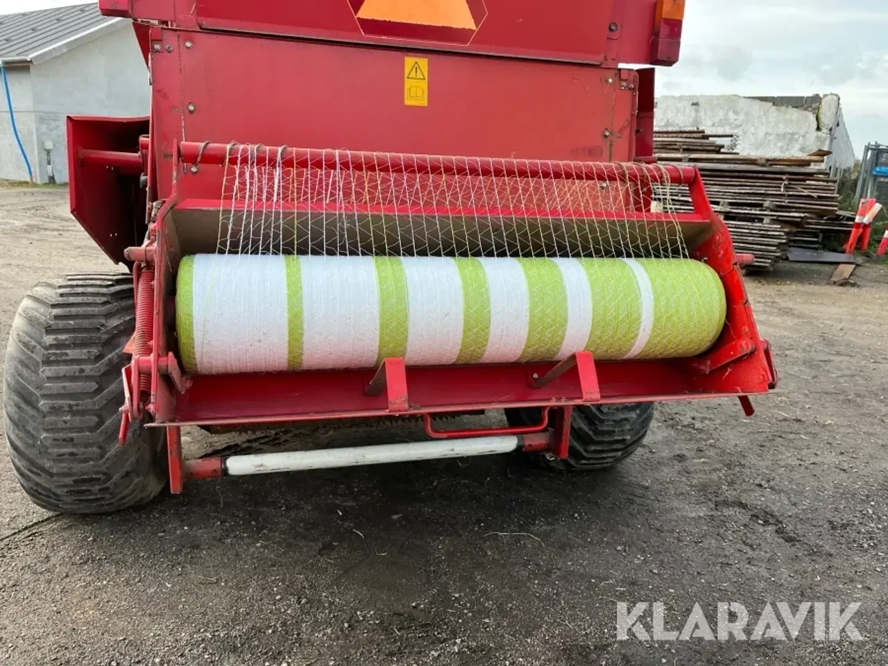 Billede 1 - Rundballepresser Massey Ferguson 146 RV