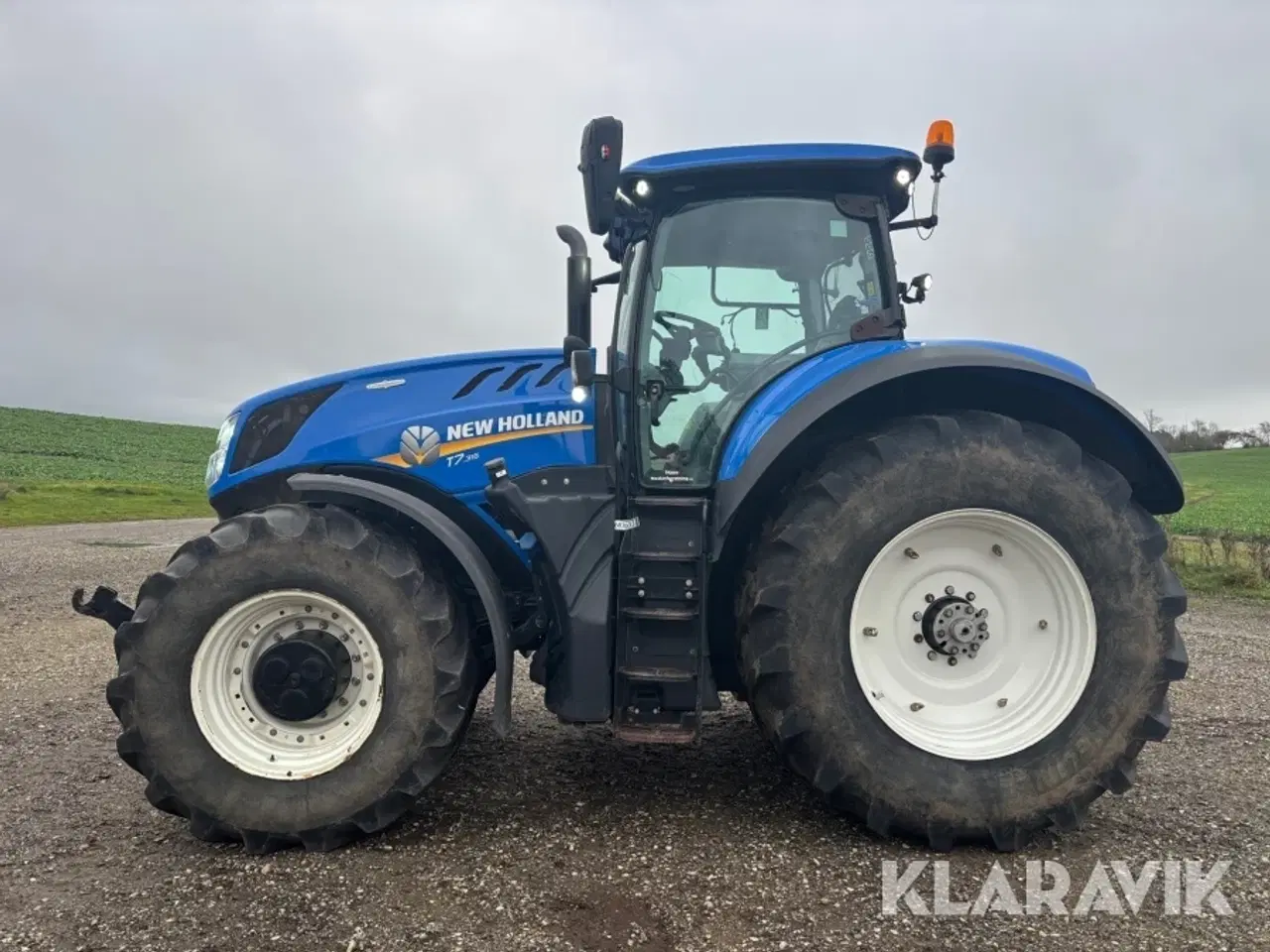 Billede 2 - Traktor New Holland T7.315 med frontlift