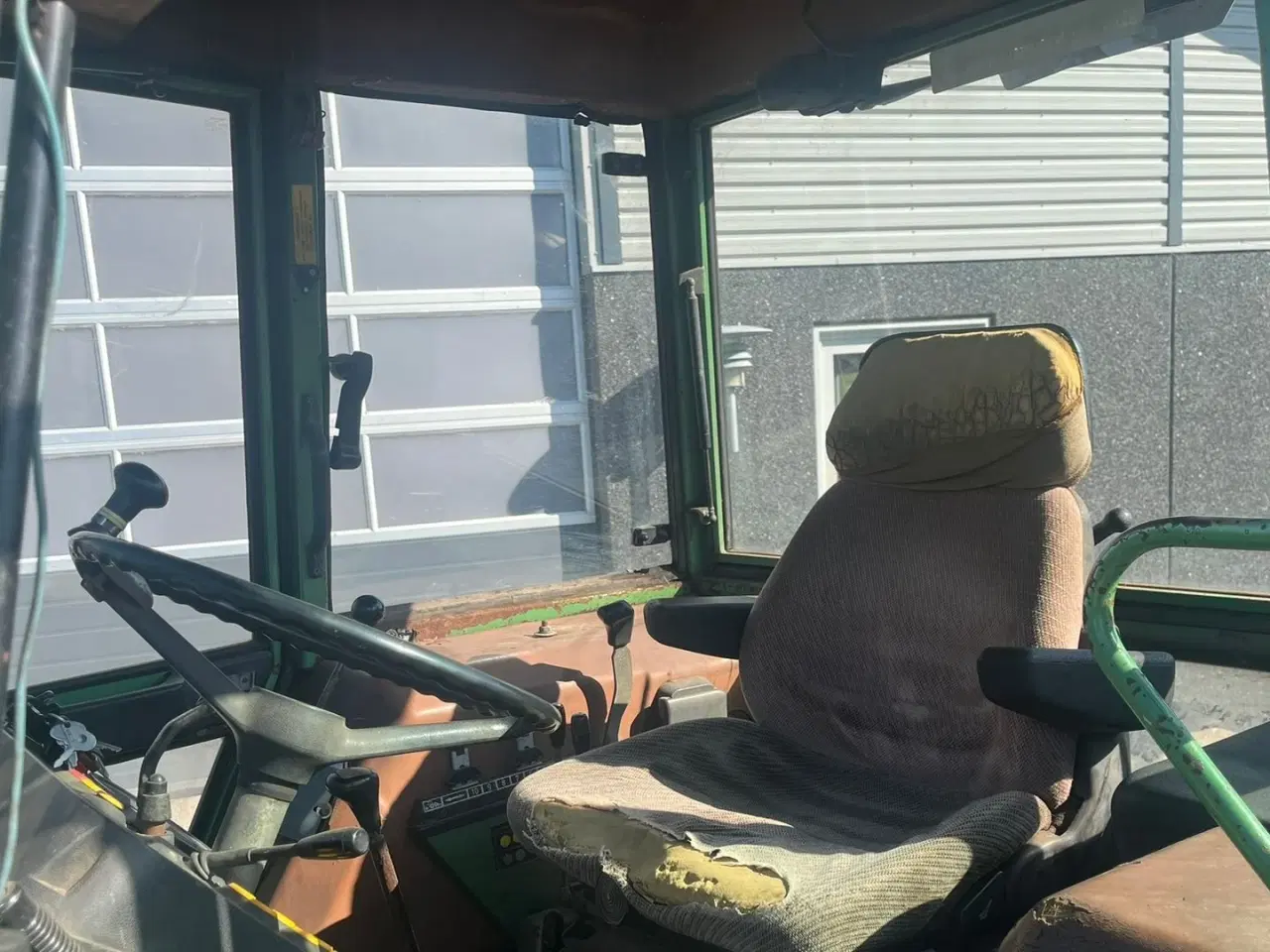 Billede 5 - Fendt 308 LS Farmer Turbomatik med frontlæsser og skovinddækning