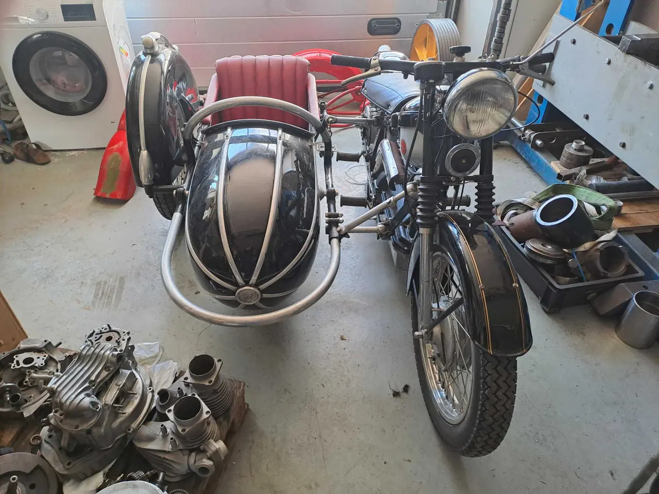 Billede 1 - Nimbus med en sjælden steib sidevogn 1948
