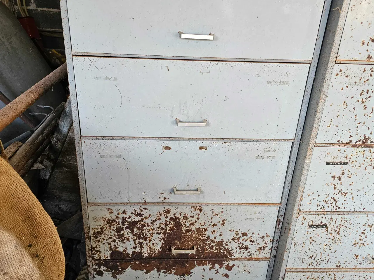 Billede 1 - Metaldkabe 2 stk 