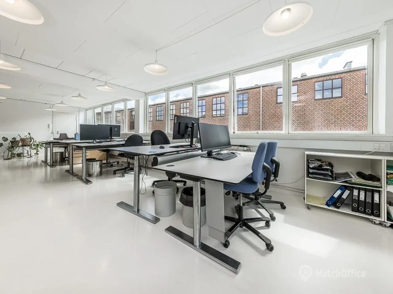 Billede 11 - Indbydende og effektivt kontor i NV