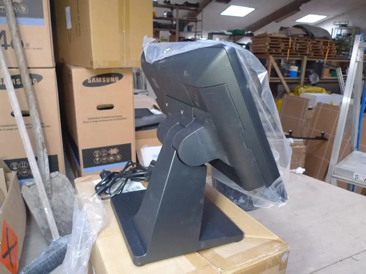 Billede 3 - 15″ True-Flat Touch Display modelnr.: M467PB