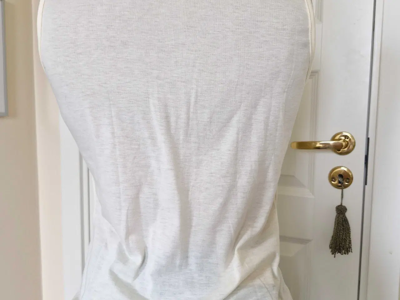 Billede 3 - Bluse med similisten