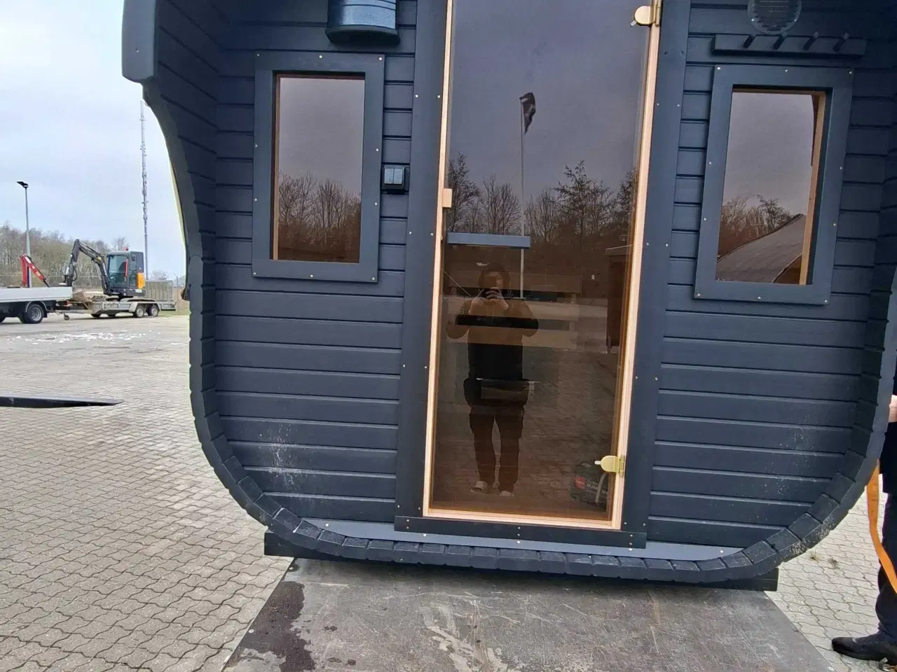 Billede 1 - Sauna med el ovn.