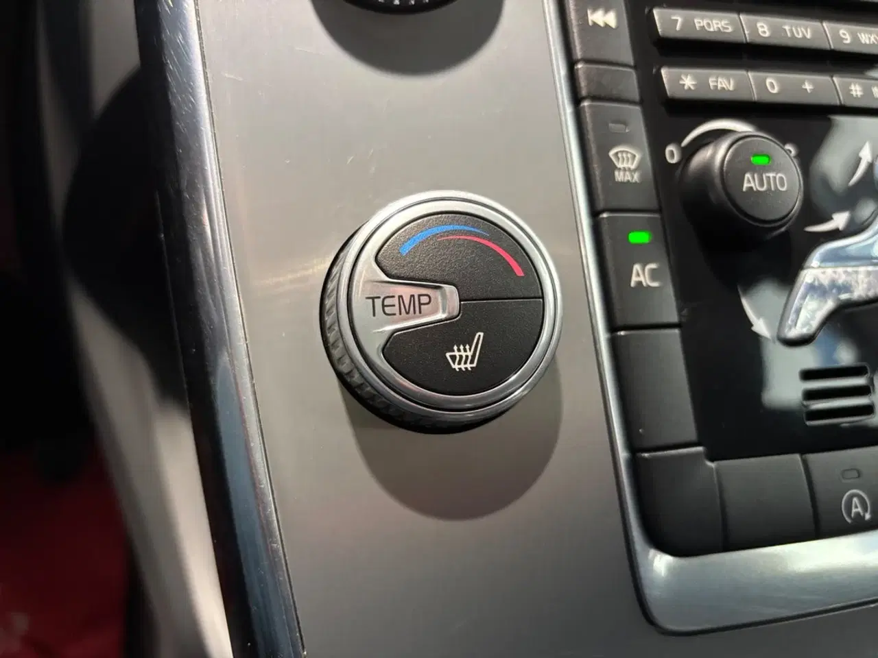 Billede 15 - Volvo V60 190HK Med aftageligt træk