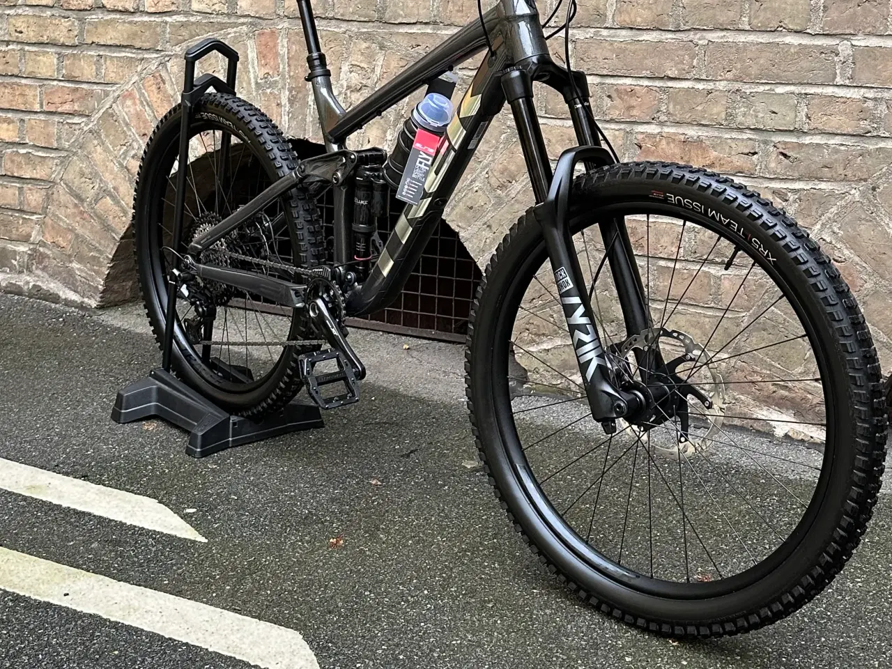 Billede 11 - TREK REMEDY XT EDITION SIZE M/L 