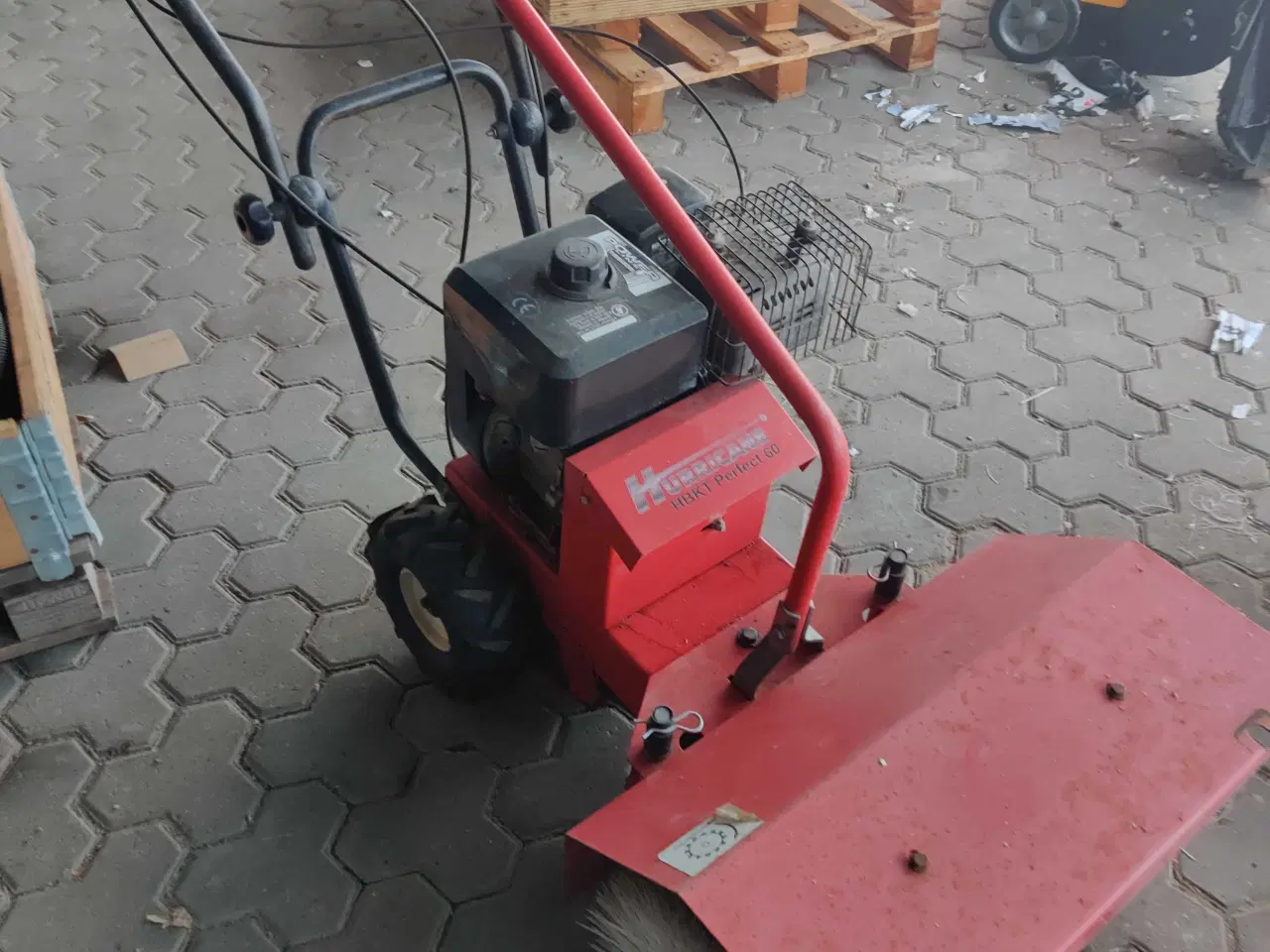 Billede 1 - Fejekost hurricane benzin