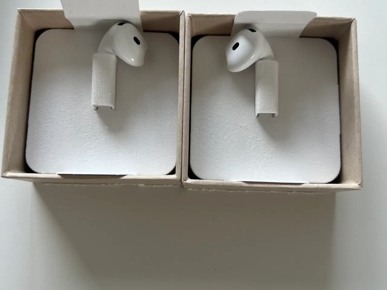 Billede 5 - Apple AirPods 4 med Active Noise Cancellation