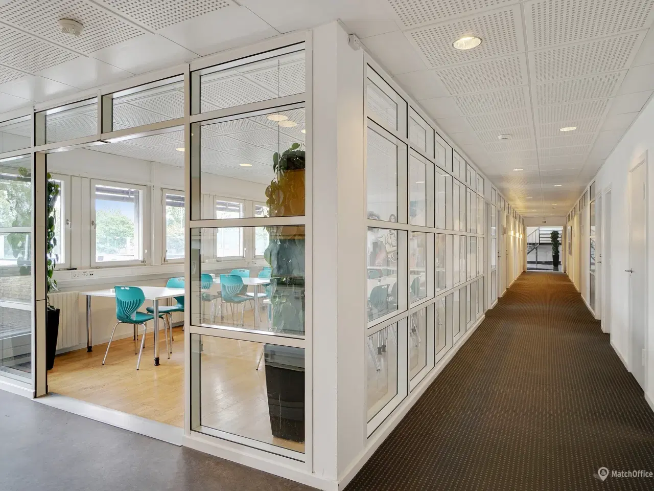 Billede 4 - Attraktiv møbleret kontor med gratis parkering og alt inklusiv - 1-10 prs kontorer!