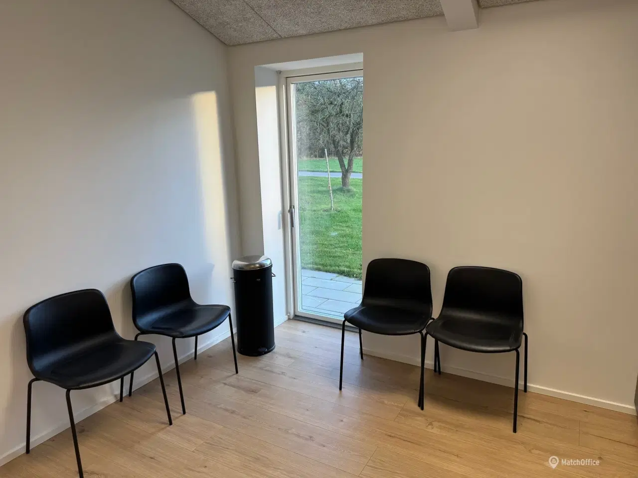 Billede 7 - 🌿 Attraktivt og nyrenoveret erhvervslejemål i rolige omgivelser – kun 20 minutter fra Aarhus