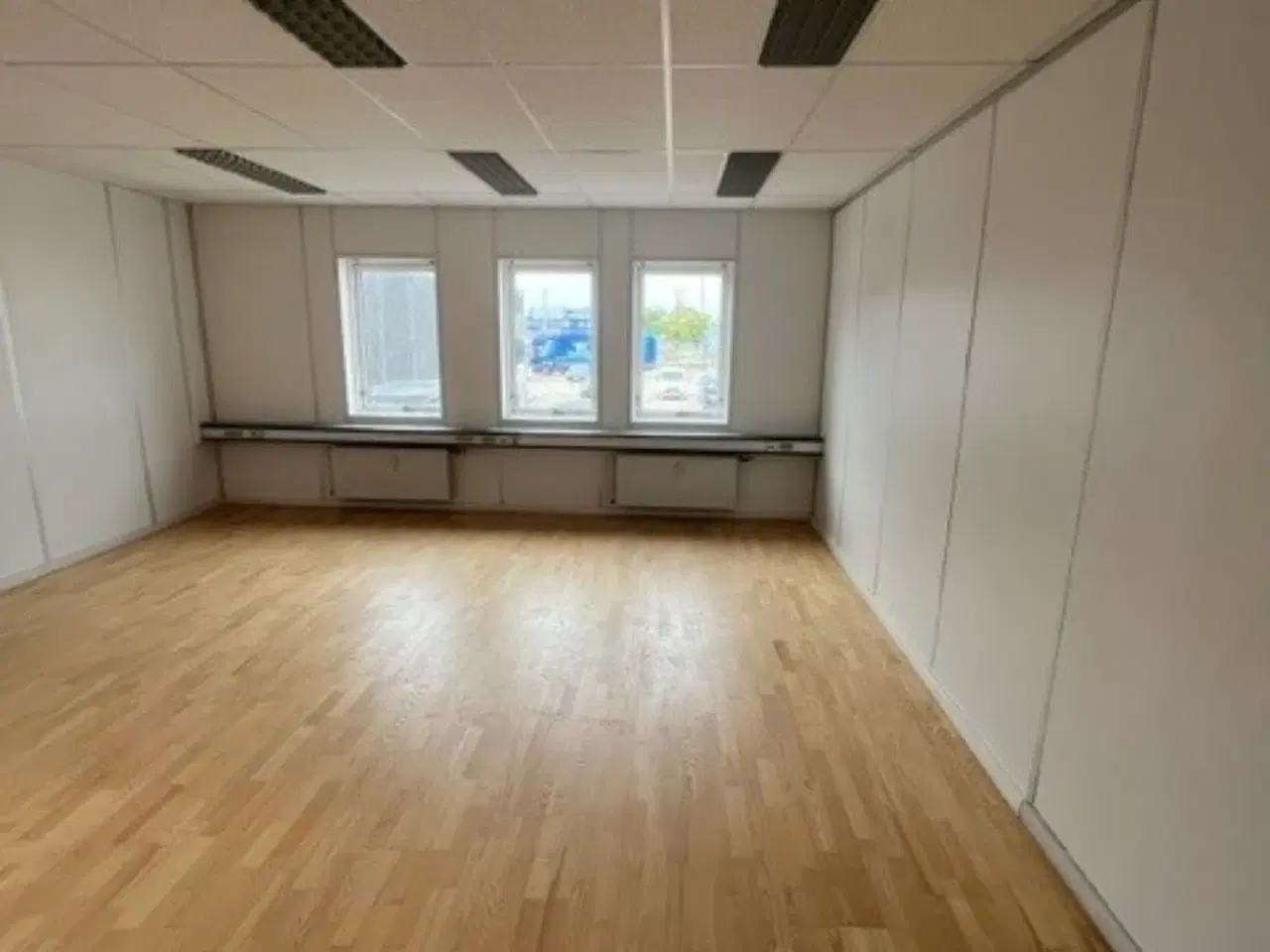 Billede 1 - Kontorlejemål ved Avedøre Holme udlejes