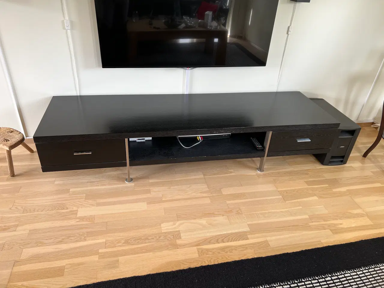 Billede 1 - TV-BORD