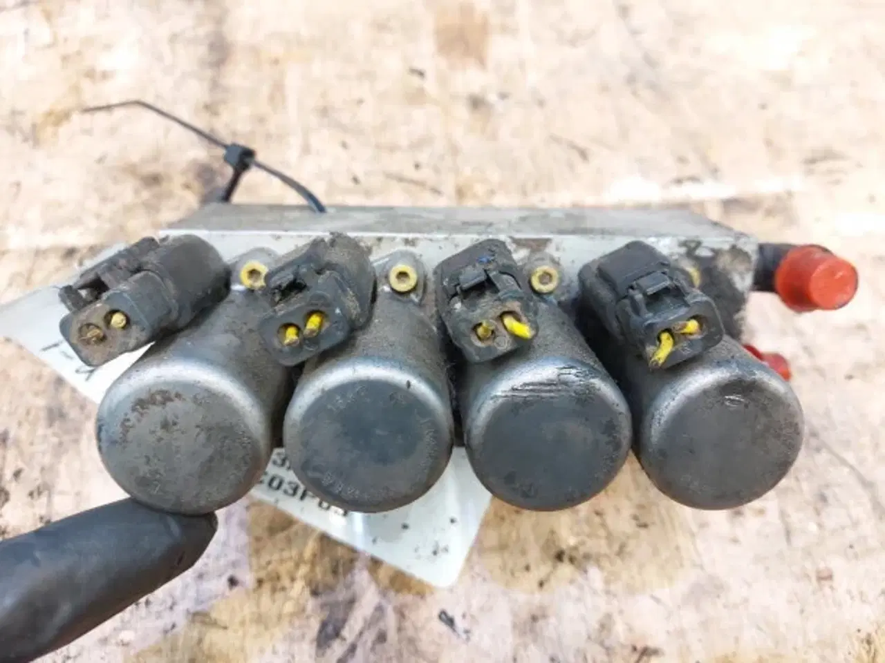 Billede 5 - JCB 4CX Ventilblok 333/W2309