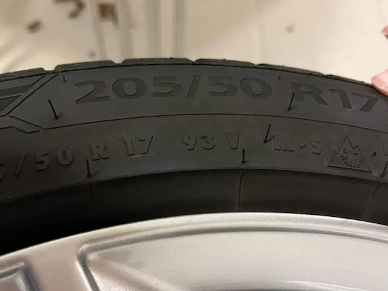 Billede 2 - Ekstrem velholdte Alu Vinter 205/50-17 5X112 ET45