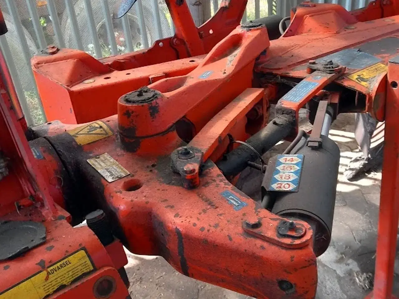 Billede 5 - Kuhn vario 120. 4 furet vendeplov