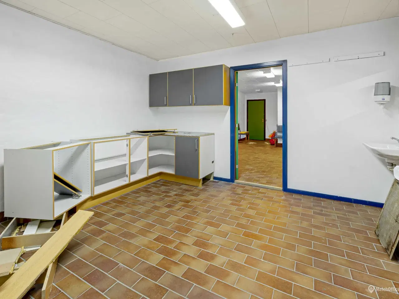 Billede 35 - Veldisponeret lagerlejemål med gode logistikforhold tæt på motorvejen