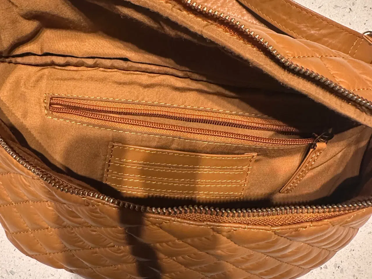 Billede 4 - Brumbag - bæltetaske