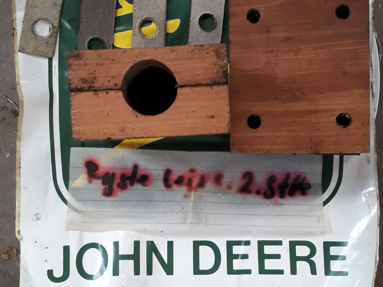 Billede 1 - John Deere mejetærsker ryster leje med shims