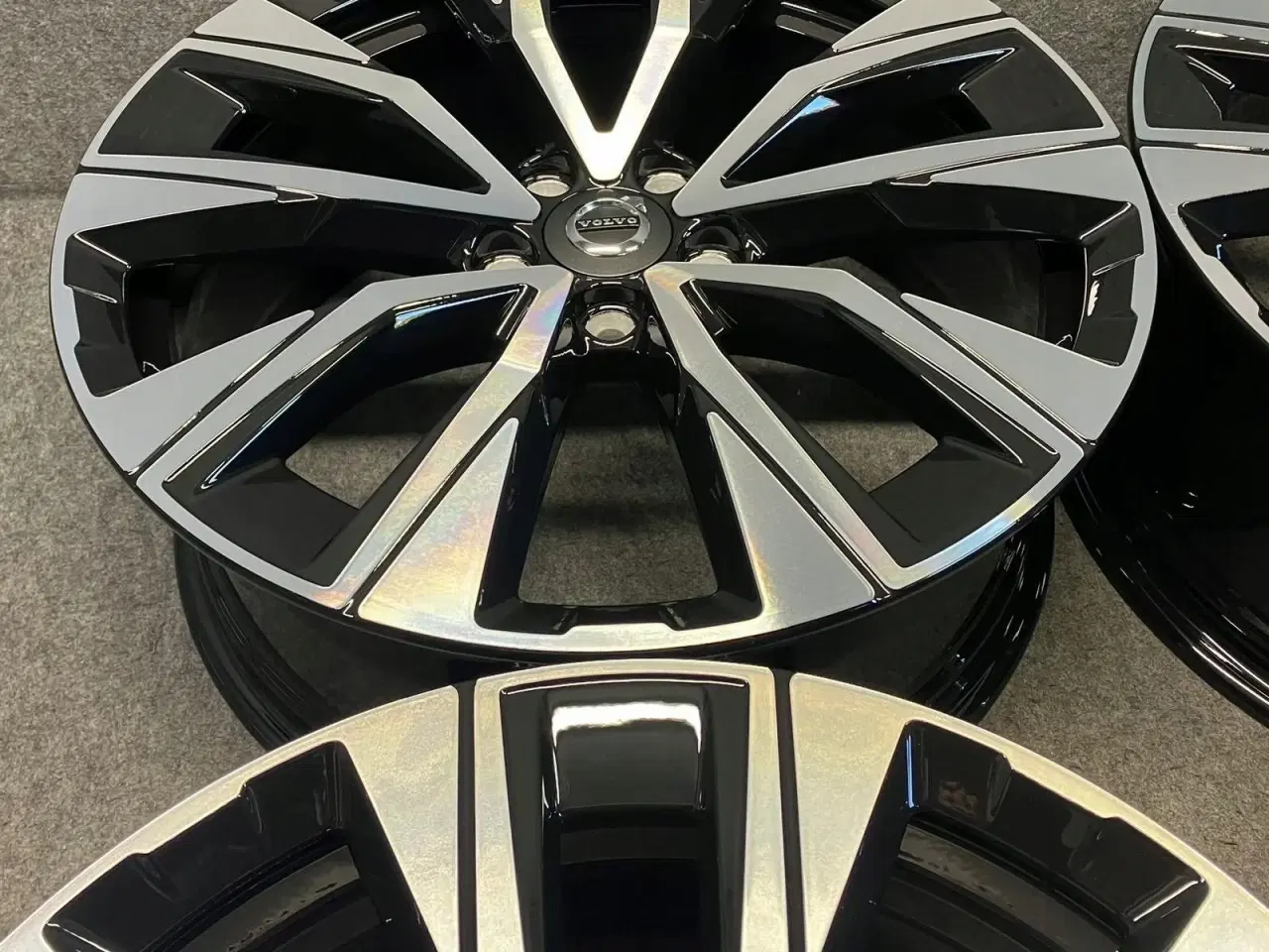 Billede 2 - ALUFÆLGE VOLVO XC 60 19"