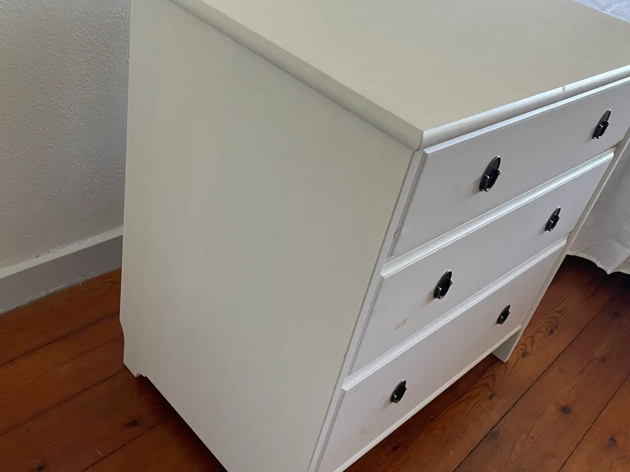 Billede 2 - Kommode med 3 skuffer