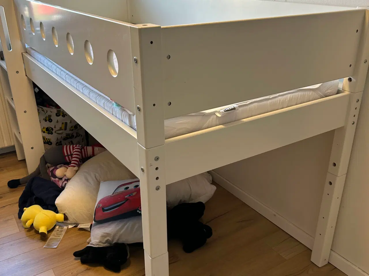 Billede 1 - Halvhøj Flexa seng 