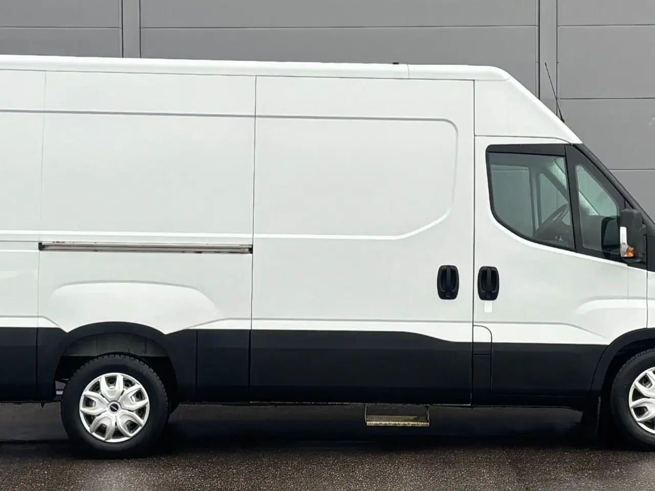 Billede 8 - Iveco Daily 3,0 35S17 12m³ Van