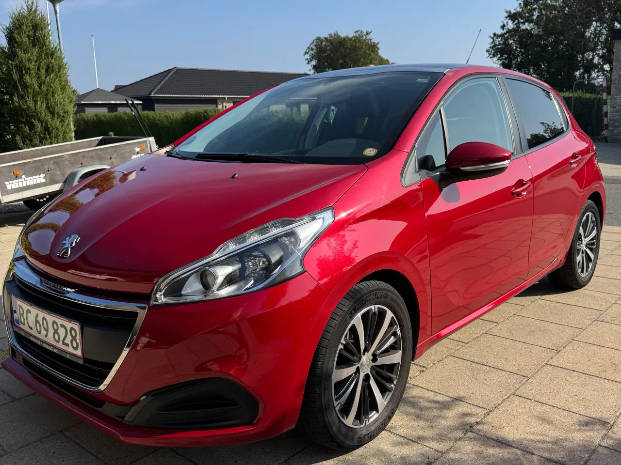 Billede 1 - Peugeot 208, More+ 1.2 VTi 82 hk 5D