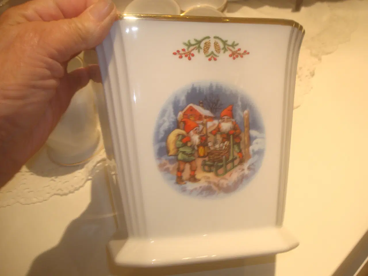 Billede 5 - FIRKLØVEREN, GL DAGS JUL, SJÆLDNE klokker, tallerk