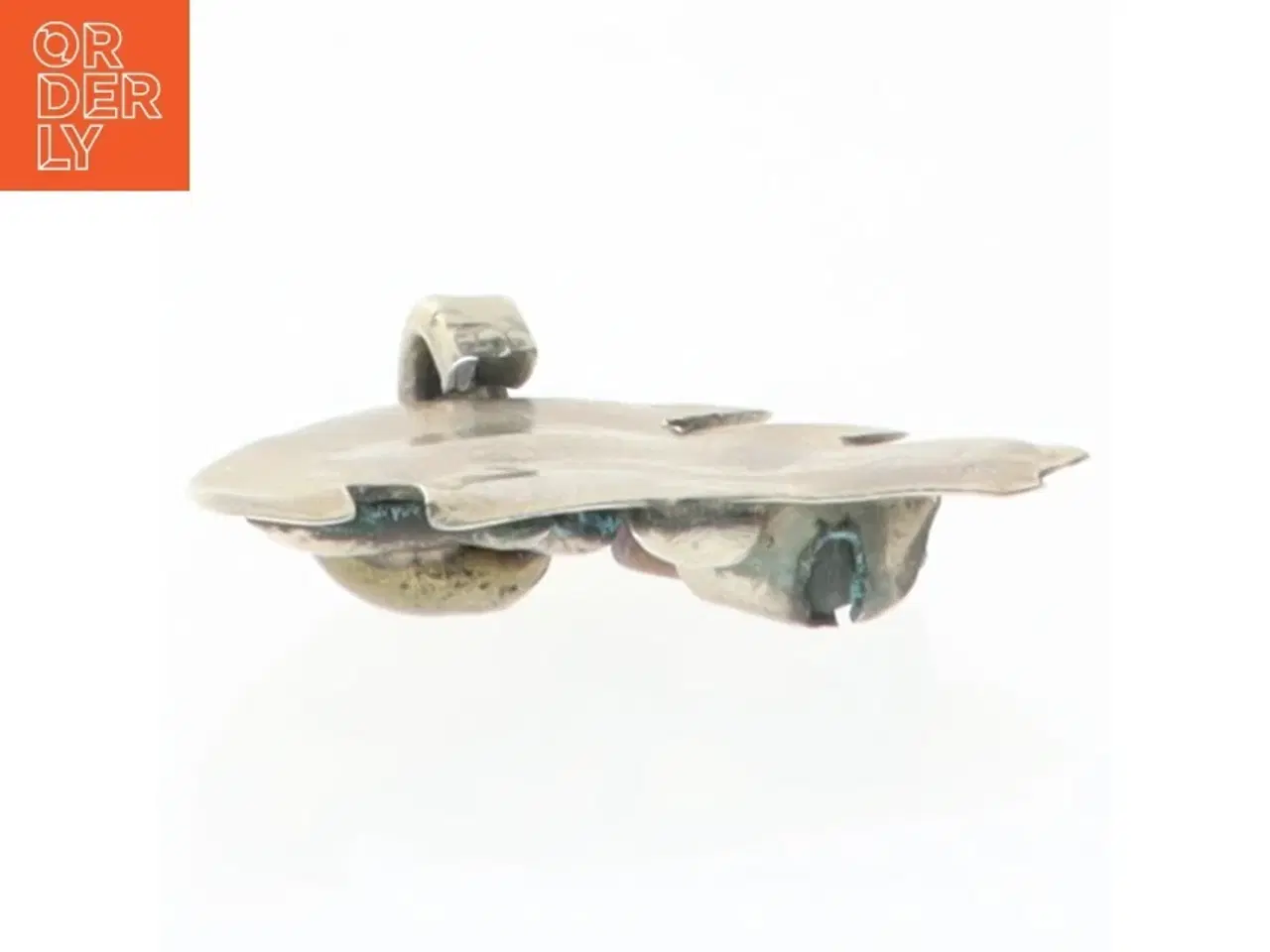 Billede 4 - Vedhæng i metal (str. 5 x 4 cm)