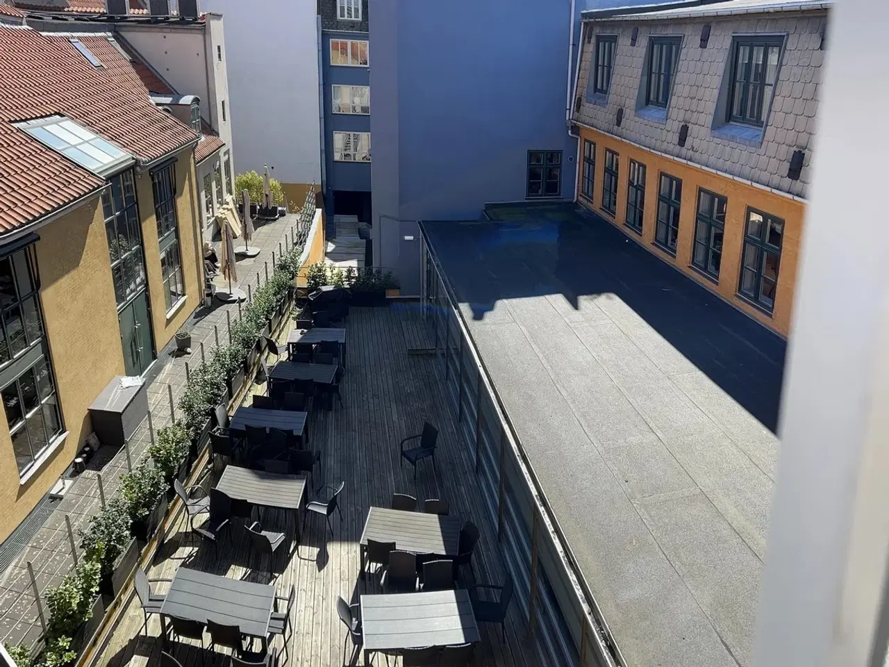 Billede 2 - Kontor med ny tagterrasse på Strøget i København