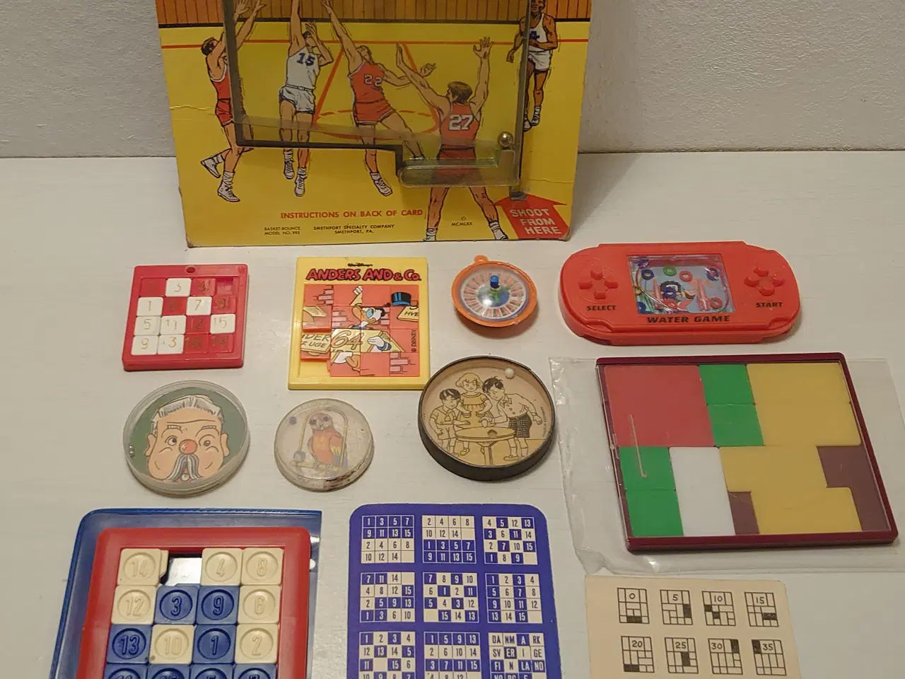 Billede 1 - 10 dele vintage kugle/tal spil. 1950-80
