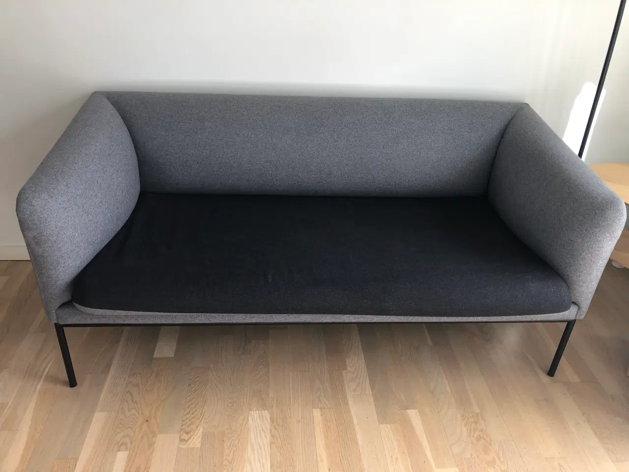 Billede 2 - Ferm Living turn 2 personers sofa