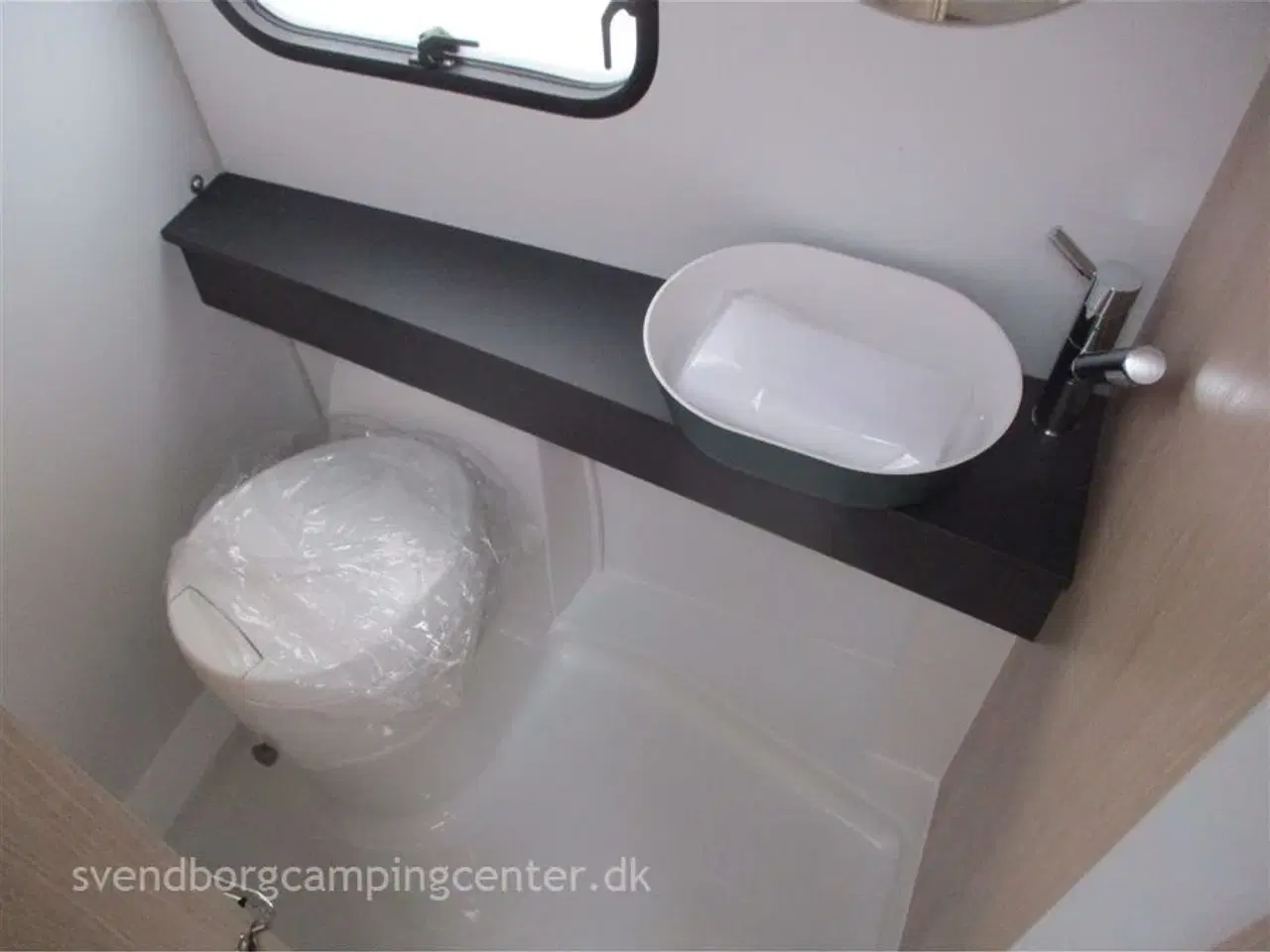 Billede 11 - 2026 - Adria Aviva Lite 300 LH   Passer perfekt til Elbil