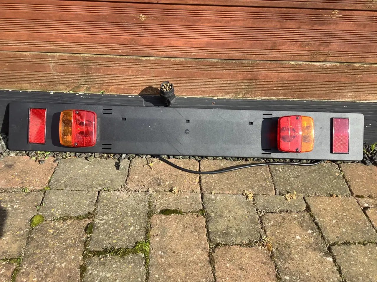 Billede 2 - Cykelstativ til anhængertræk med lygtebom