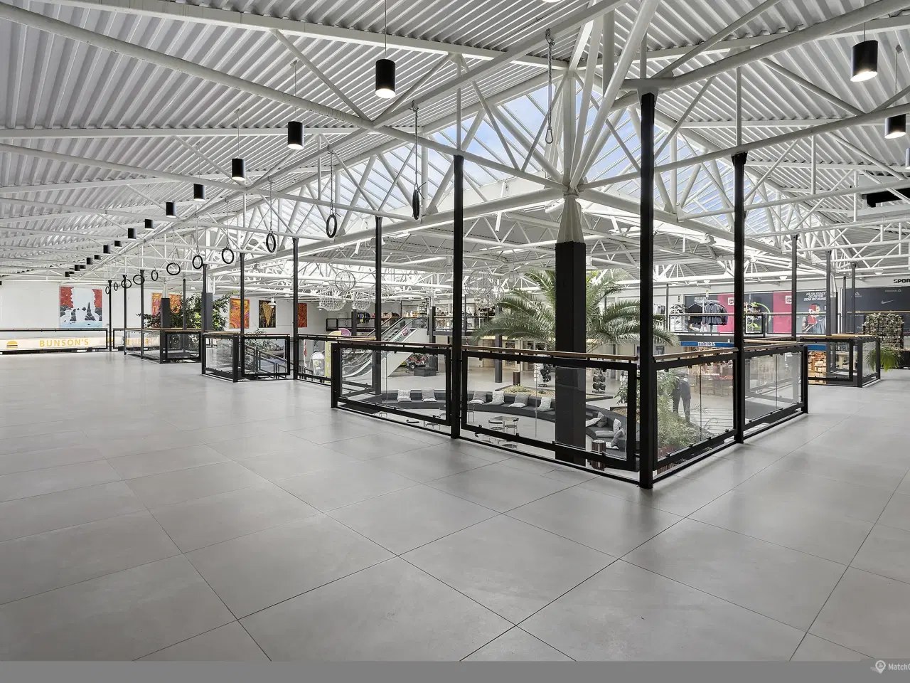 Billede 7 - Østhimmerlands største butikscenter - lokaler til leje 