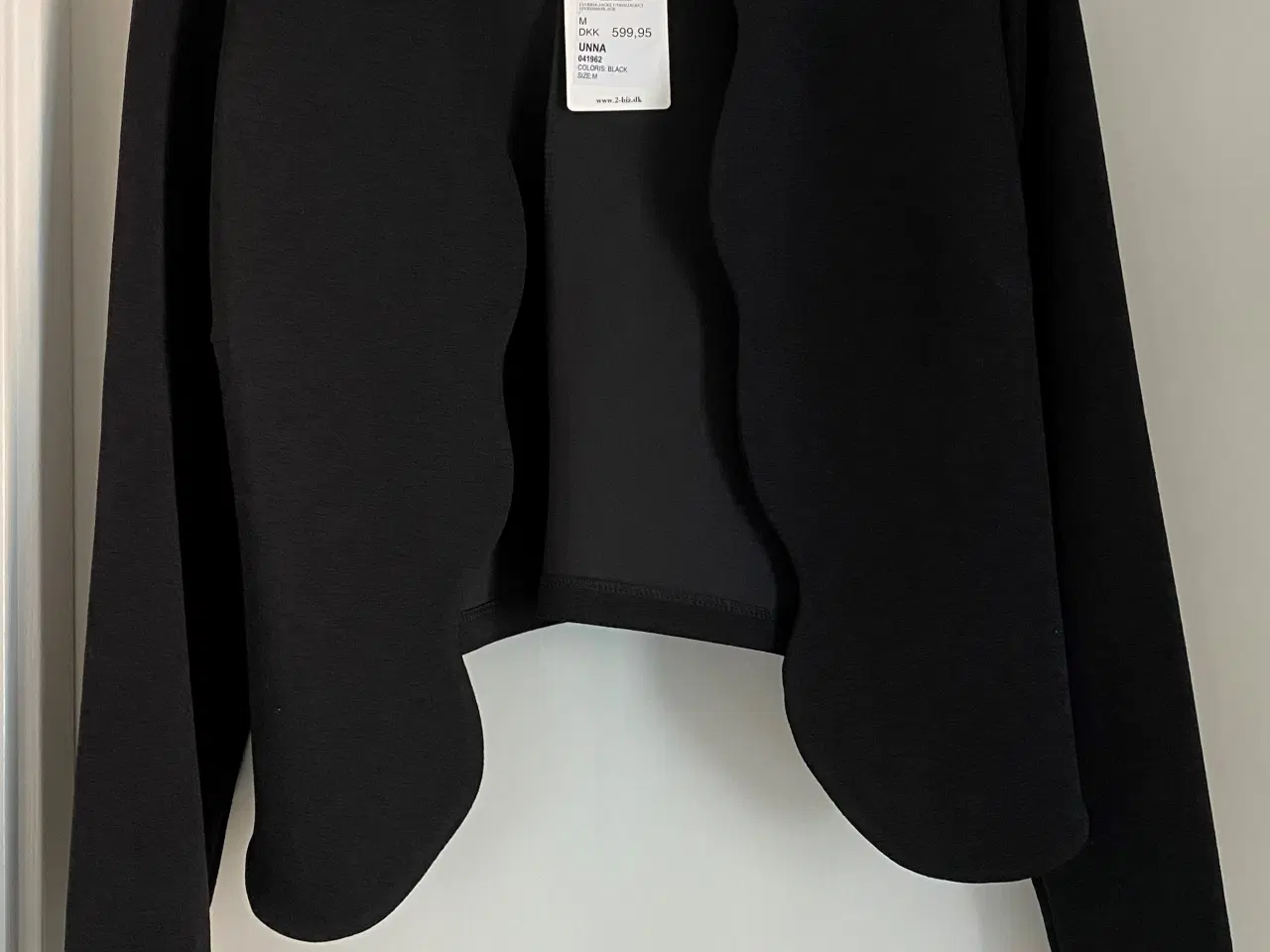 Billede 1 - Designed By 2-Biz. Jaket UNNA str. M
