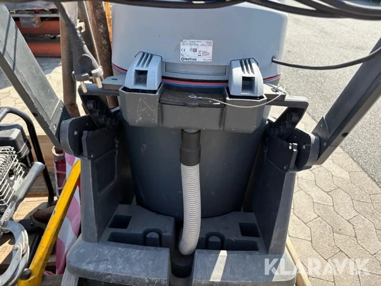 Billede 6 - Støvsuger, generator og vvs bord - 5 dele