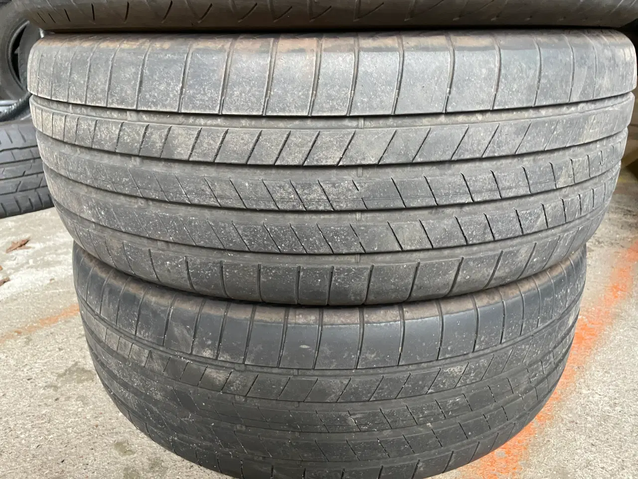 Billede 1 - 18 Bridgestone 225/60/18 Ref.S169 sommer