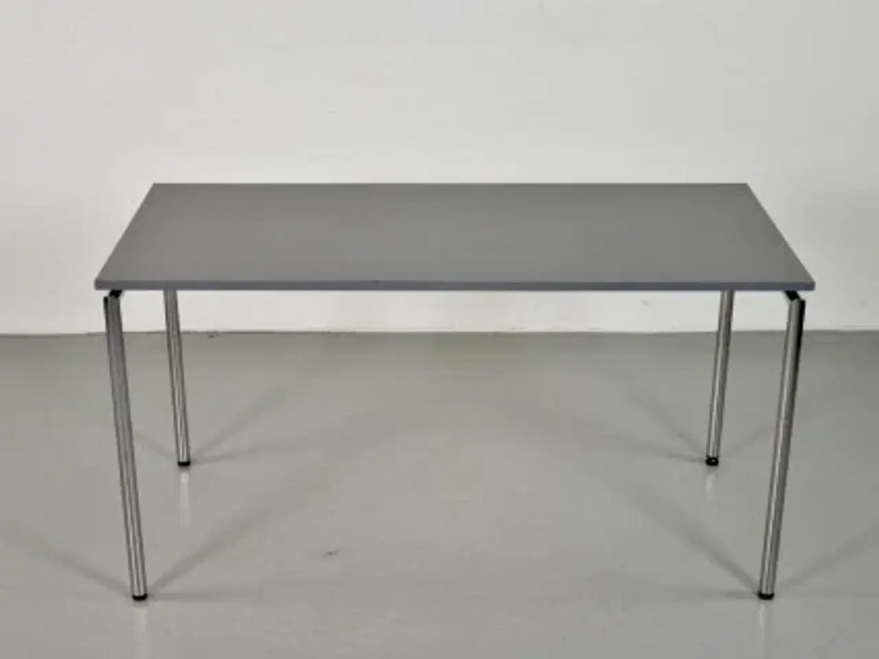 Billede 3 - Four design klapbord med grå bordplade