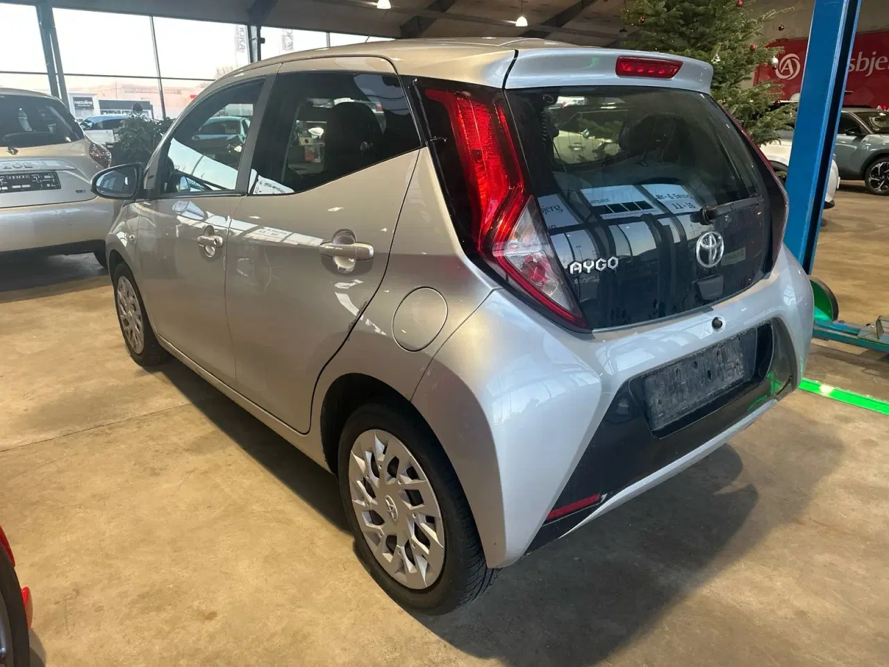 Billede 2 - Toyota Aygo 1,0 VVT-i x-play x-shift