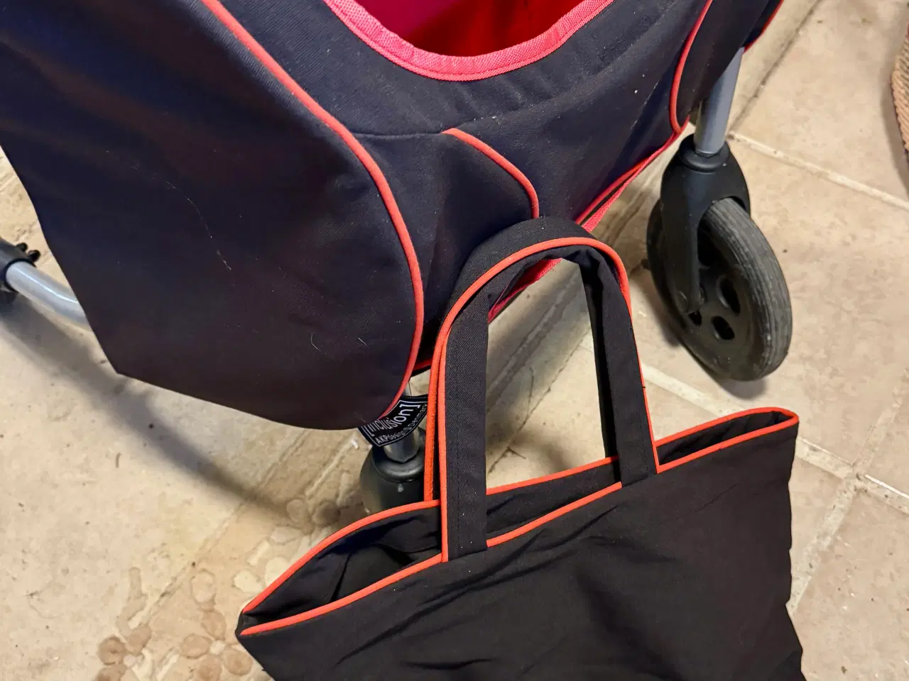 Billede 3 - Rollator indkøbsvogn i luxus udgave