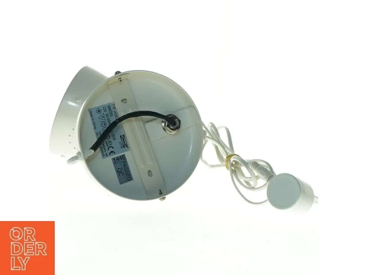 Billede 3 - Hvid bordlampe (str. 20 x 17 25 cm)