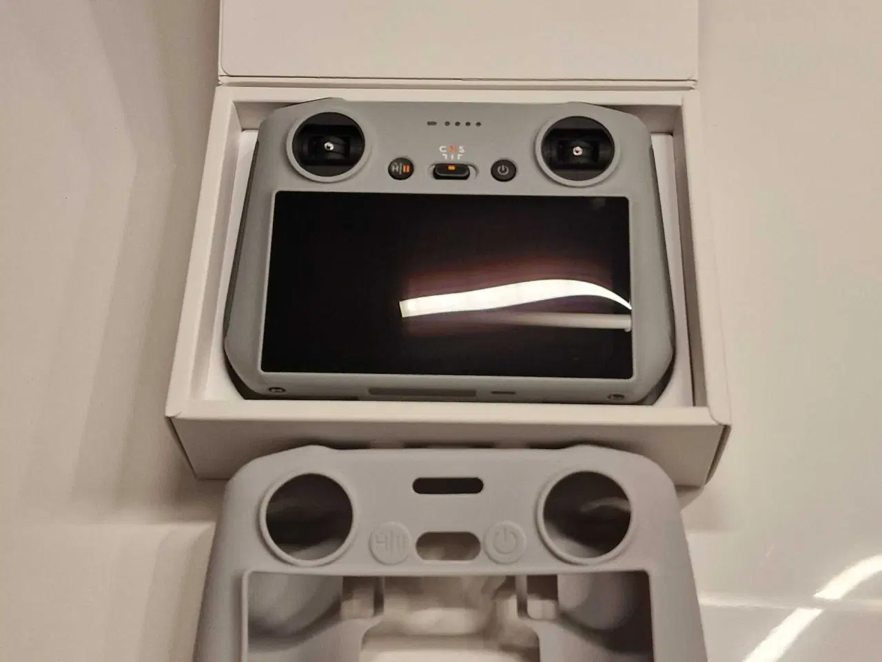 Billede 2 - DJI RC Controller med silikone cover.