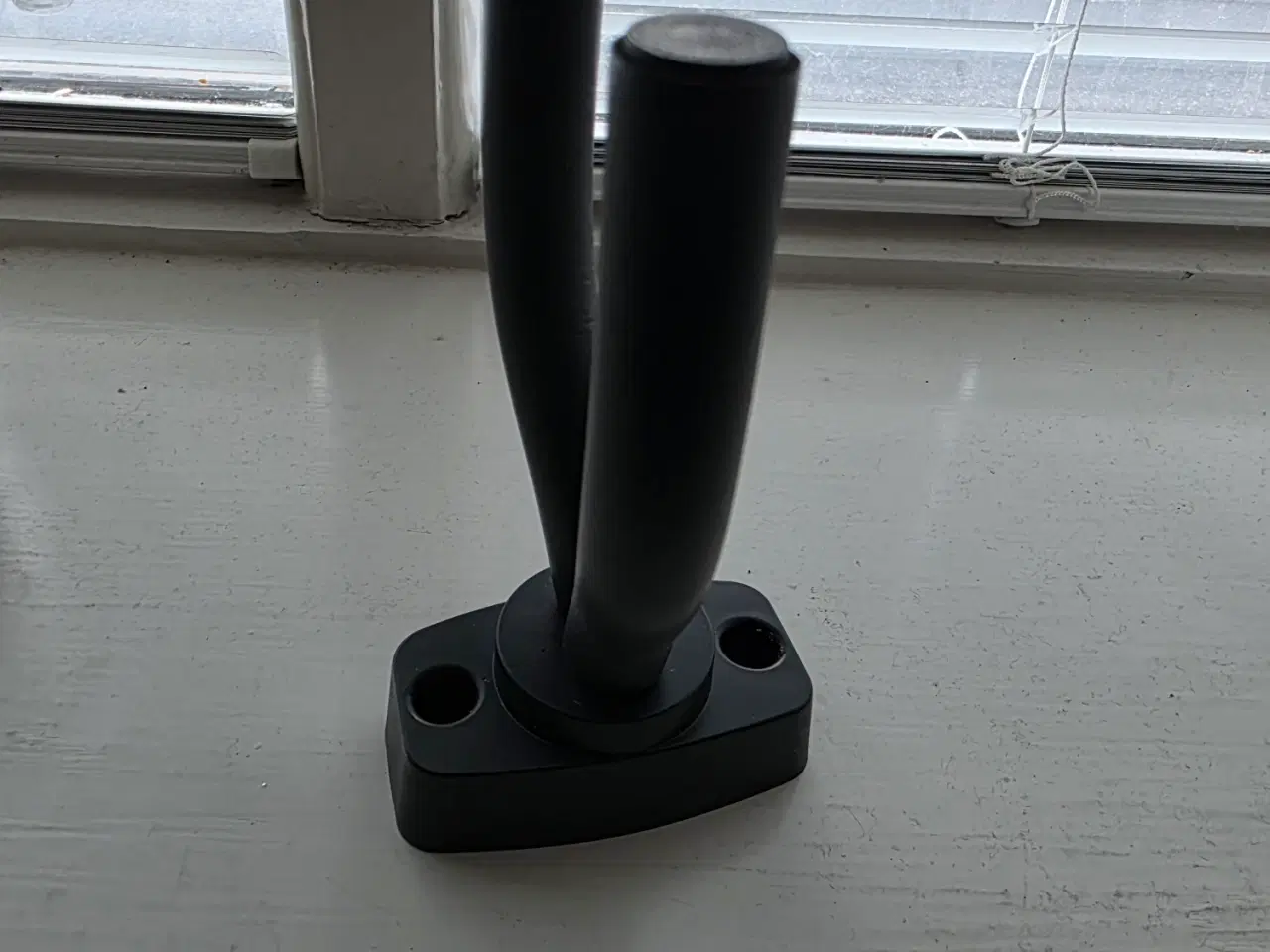 Billede 4 - Universel vægbeslag Guitar og Bas, 12 stk. haves i