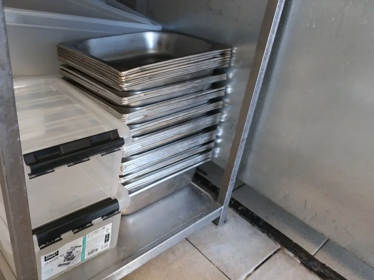 Billede 2 - Stålbord med kantiner