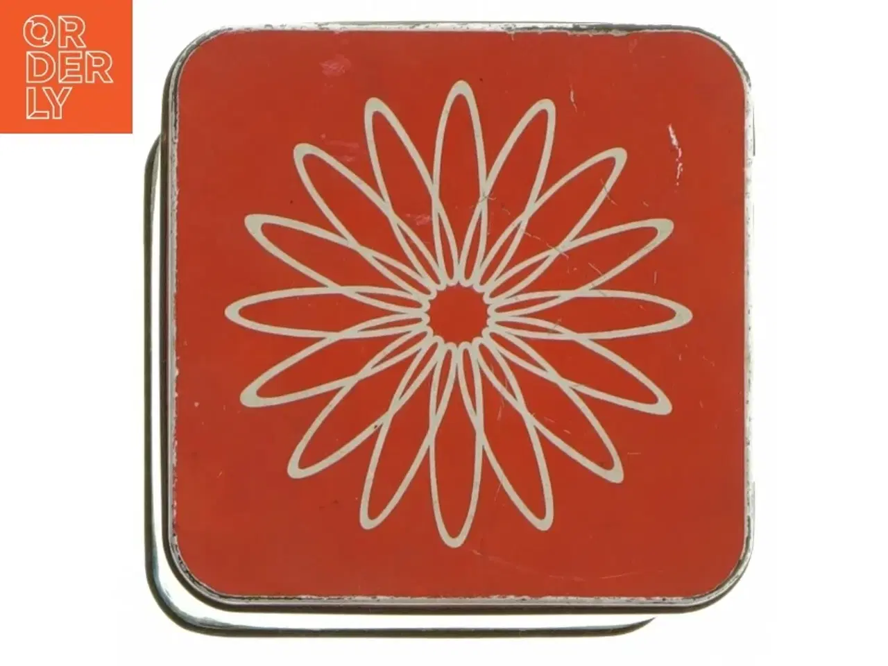 Billede 5 - Vintage dekorativ metaldåse (str. 13 cm. 10 cm)